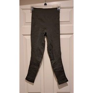 Lululemon Zone In Crop Gator Green Seamless Compression Leggings Size 4